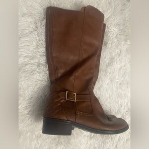 Arizona Jean Company Tan Heeled Boots